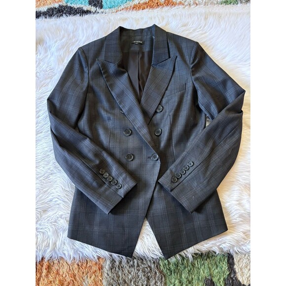 Storm Blazer - Picture 7 of 12